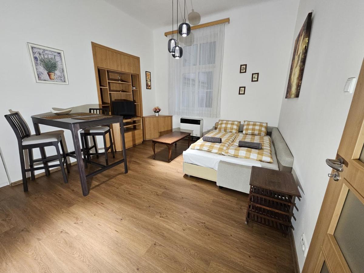 Sweet Apartment In The Heart Of プラハ エクステリア 写真